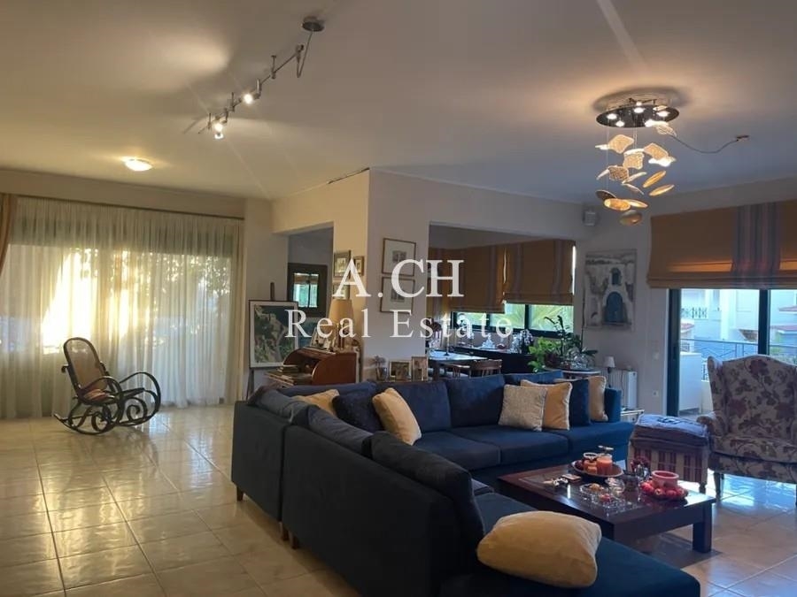 (For Rent) Residential Apartment || East Attica/Voula - 170 Sq.m, 4 Bedrooms, 2.500€ 