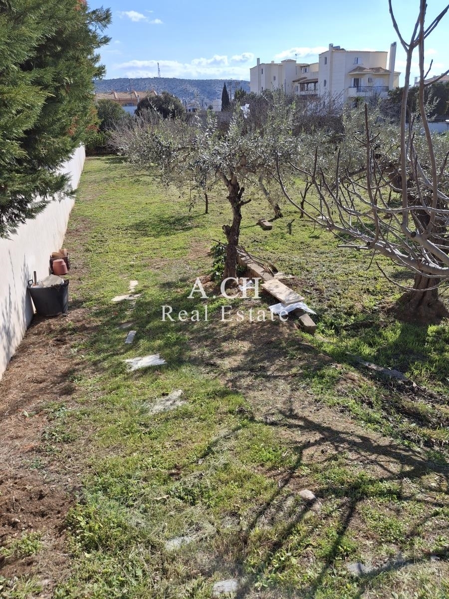 (For Sale) Land Plot || East Attica/Vari-Varkiza - 646 Sq.m, 715.000€ 