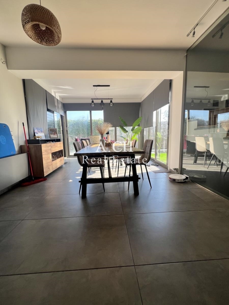 (Προς Πώληση) Κατοικία Μεζονέτα || Ανατολική Αττική/Καλύβια-Λαγονήσι - 175 τ.μ, 4 Υ/Δ, 950.000€ 