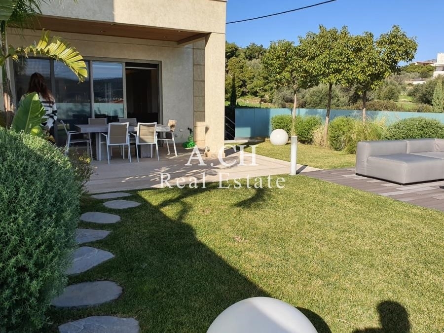 (For Sale) Residential Maisonette || East Attica/Vari-Varkiza - 470 Sq.m, 5 Bedrooms, 2.000.000€ 