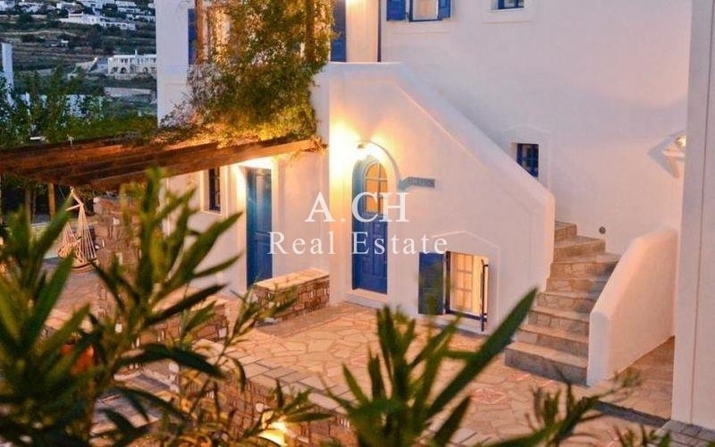 (For Sale) Commercial Hotel || Cyclades/Paros - 430 Sq.m, 1.800.000€ 