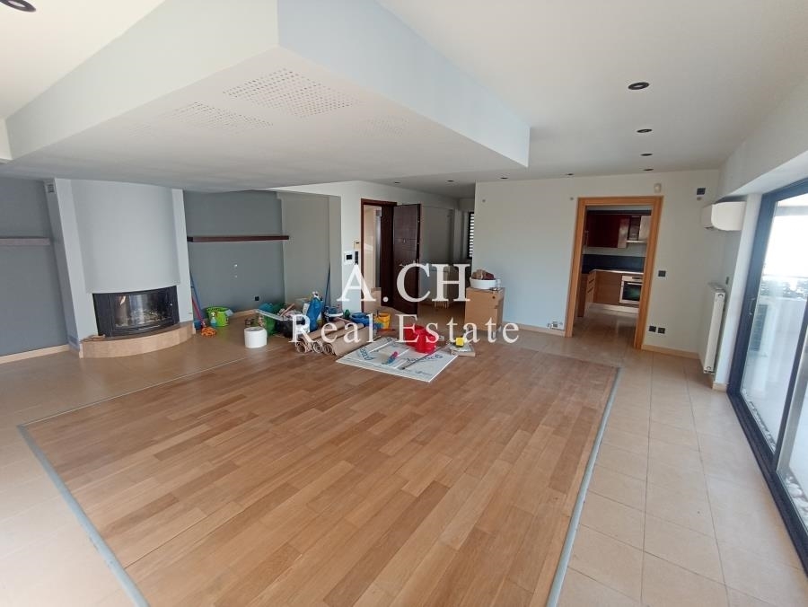 (For Sale) Residential Maisonette || East Attica/Saronida - 179 Sq.m, 4 Bedrooms, 400.000€ 